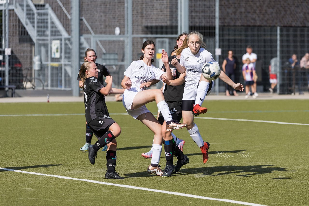 Bild 181 - wBJ Alstertal-Langenhorn - SV Henstedt-Ulzburg : Ergebnis: 4:1